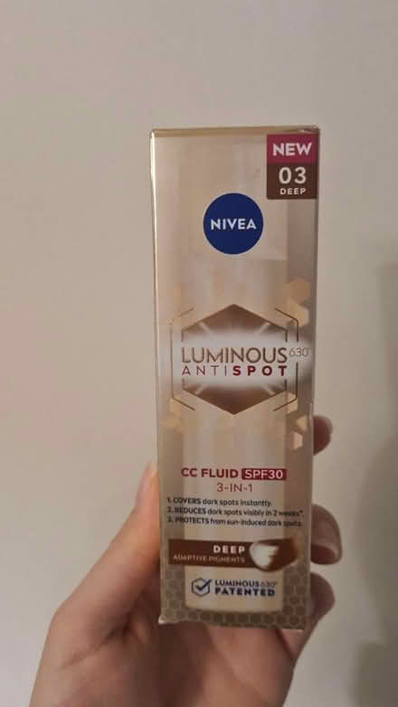 Photo of free CC fluid SPF30 dark skin (03 deep) (Brick lane E1 6S) #1
