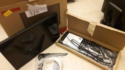 Photo of free Keyboard and monitor no mouse (N1, Zone 1 camden) #1