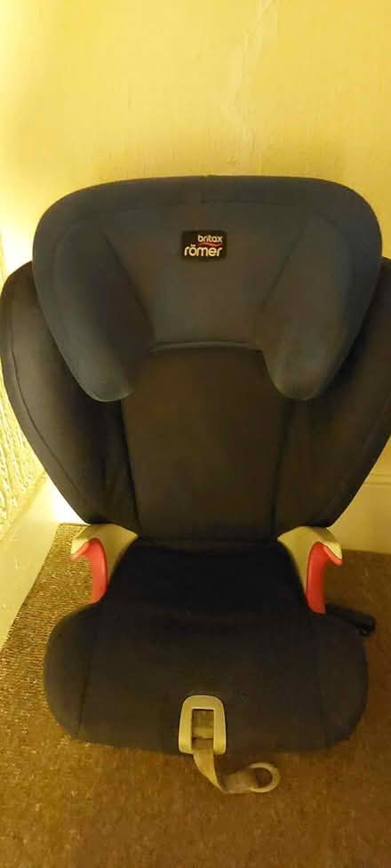 Photo of free car seat 2/3 with isofix (BN1) #1