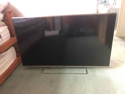 Photo of free Panasonic 47" TV - NO HDMI inputs (Binfield RG42) #1