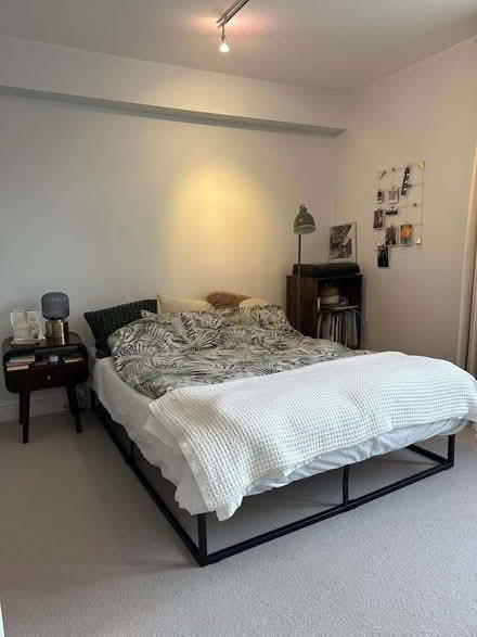 Photo of free Double platform bed, 135 cm wide (Earls Court SW5) #2