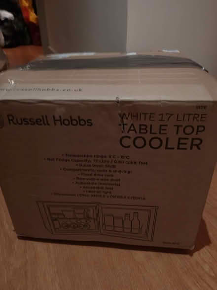 Photo of free Russell Hobbs RHCLRF17 White 17 Litre Cooler/Mini Fridge (Hove BN3) #4