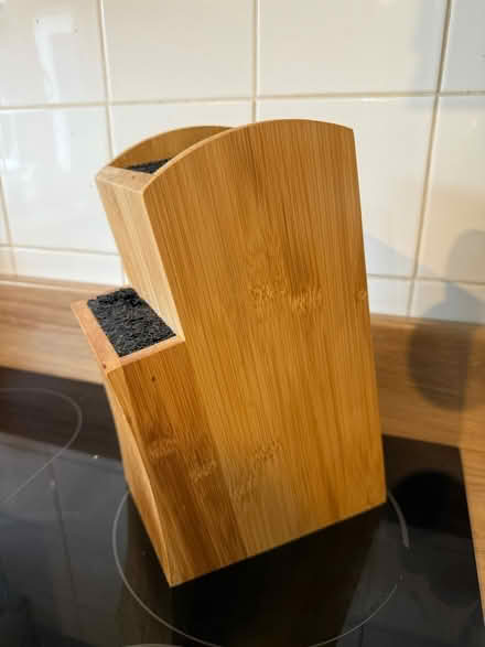 Photo of free Knife block (Edenbridge) #3