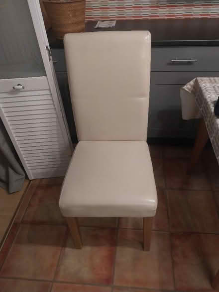 Photo of free 6 dining chaits (Dalgety Bay KY11) #1