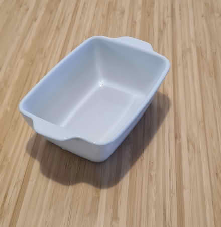 Photo of free Small white serving dish (SE17) #1