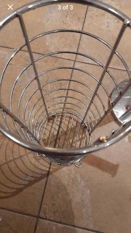 Photo of free 2 toilet roll holders chromed (Liversedge WF15) #3