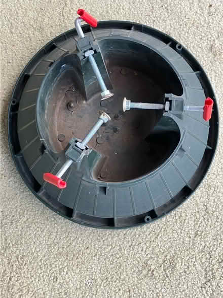 Photo of free Xmas tree stand (Evergreen, E. San Jose) #2