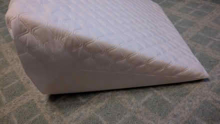 Photo of free Bed Wedge Pillow (Caldy Valley CH3) #2