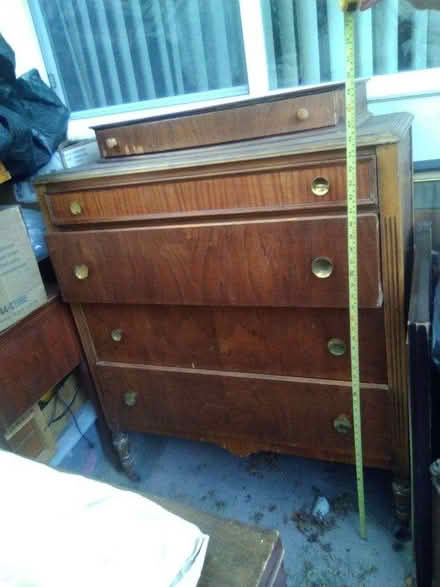 Photo of free vintage walnut deep drawer dresser (Foothill Boulevard Cupertino) #4