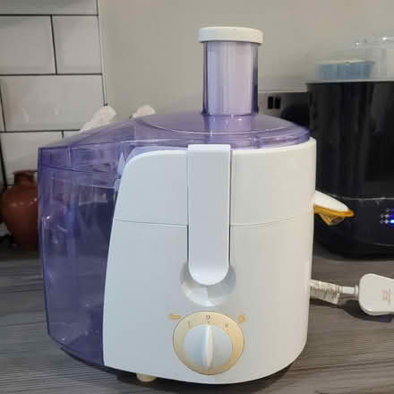 Photo of free Philips Juicer (Dinnington S25) #2