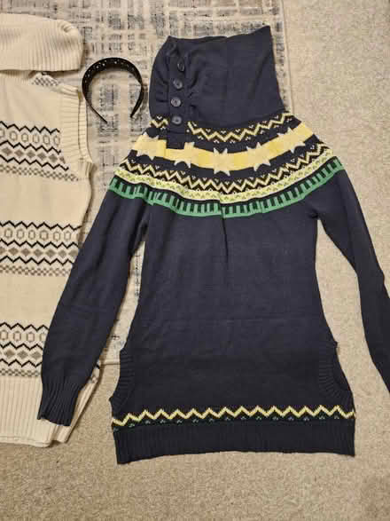 Photo of free 3 ladies jumpers (Stevenage SG1) #4
