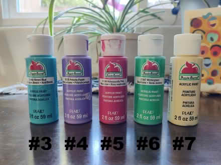Photo of free craft supplies! acrylic paints, etc (Oakland - Rockridge/Temescal) #4