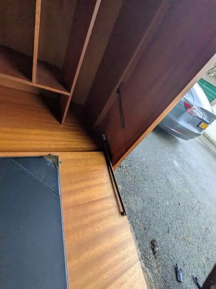 Photo of free G plan bureau (Springfield CM1) #4