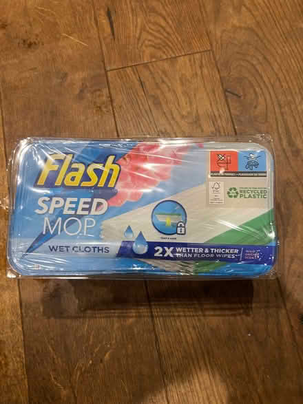 Photo of free 2 unused packs of Flash speed mop wet cloths (Coleridge Ward CB1) #1