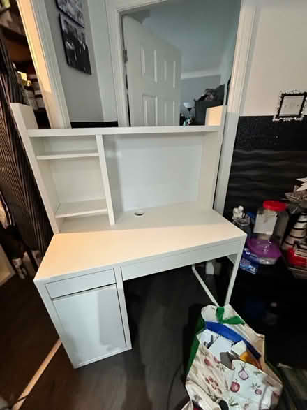 Photo of free Desk (Paisley PA2) #1