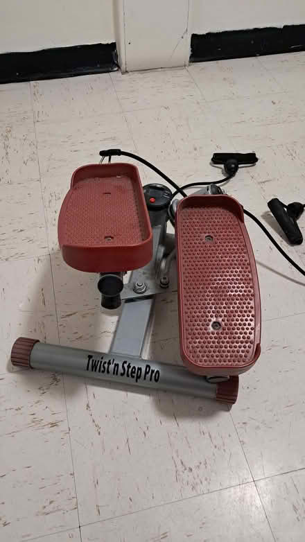 Photo of free Step machine (AB23) #1