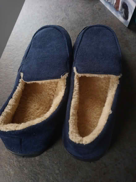 Photo of free Child slippers size 10/11 (Rugby CV23 0EY) #1