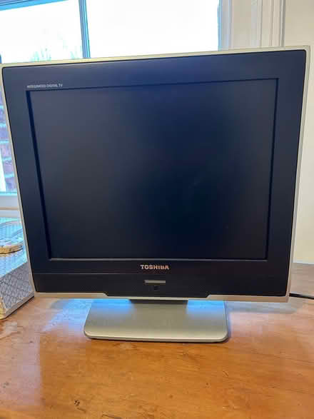 Photo of free 14” tv (Teddington TW11) #1
