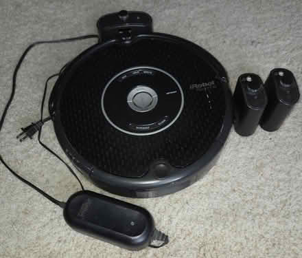 Photo of free IRobot Roomba 560 (Bernardo & Iowa, Sunnyvale) #1