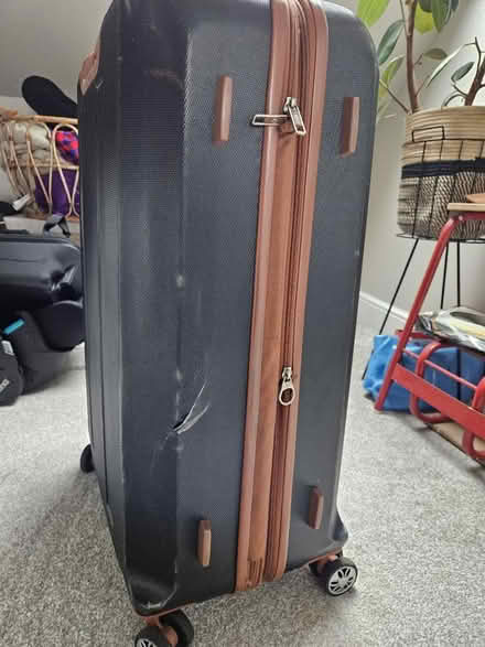 Photo of free Samsonite suit case (N8) #3