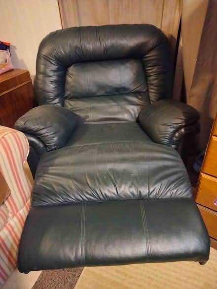 Photo of free Dark blue/greenish recliner chair (Damascus 20882) #2