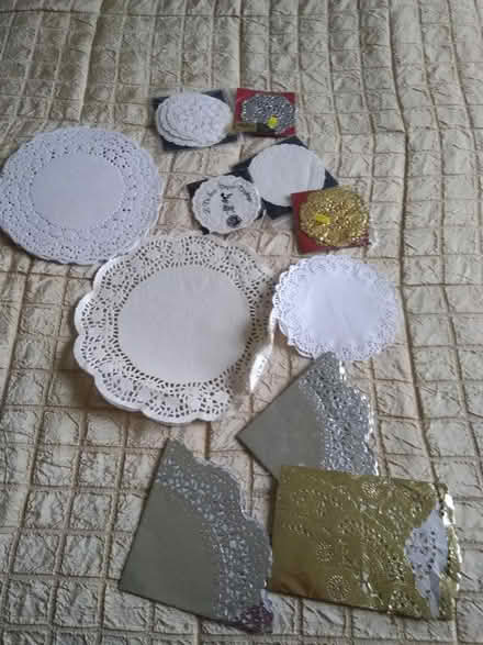 Photo of free Paper doilies, different sizes, for cakes or crafts (Millhouses S7) #3