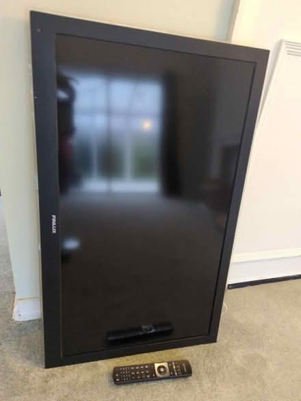 Photo of free Finlux TV 42 inch (Ilkley LS29) #1