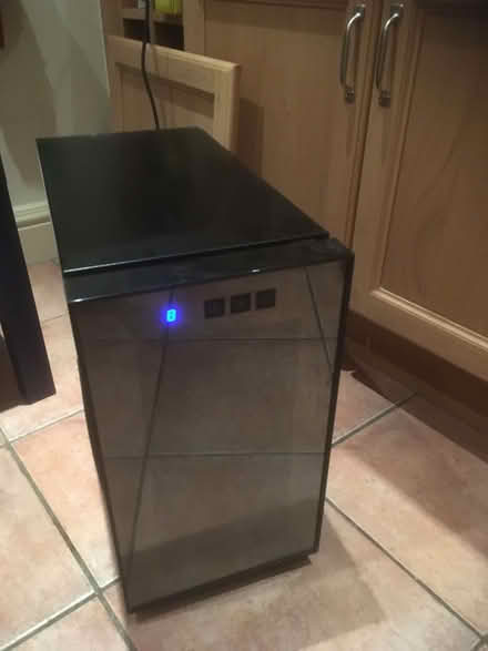 Photo of free Wine cooler fridge (Barnes SW13) #2