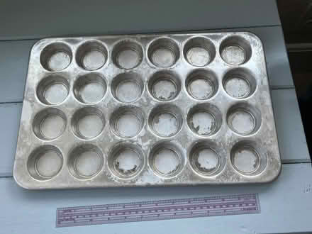 Photo of free Muffin baking tray (Nr Fresh Pond & Mt Auburn Cem.) #1