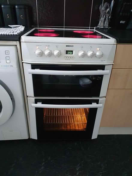 Photo of free Beko Electric white double oven/grl (wa72ds) #3