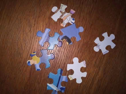 Photo of free 100-piece 2-in-1 jigsaw puzzles (Sheffield centre) #3