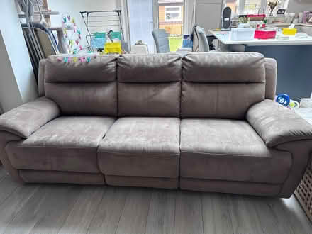 Photo of free Electrical recliner sofa (Barking IG11) #1