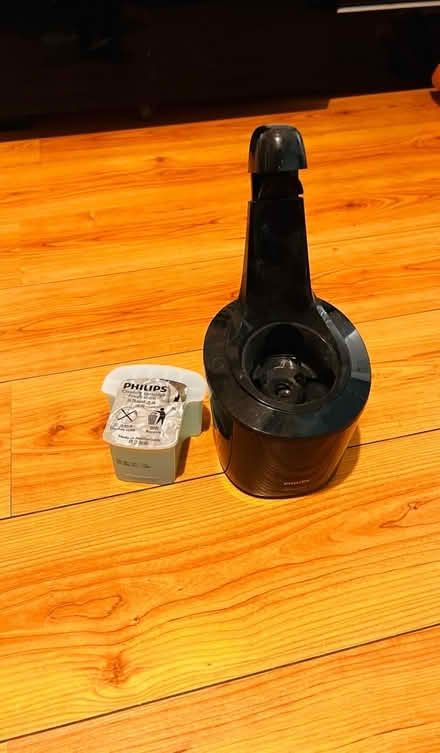 Photo of free Electric razor cleaning machine (Parsons Green SW6) #1