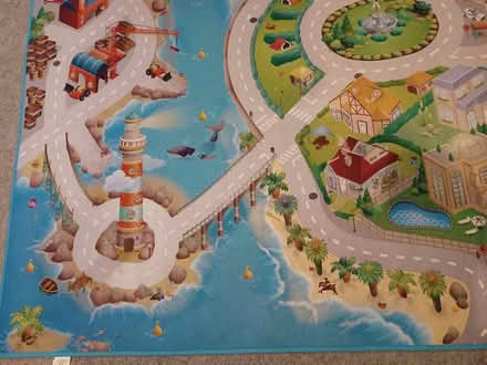 Photo of free Large play mat (Godalming GU7) #3