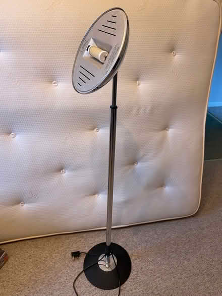 Photo of free Floor lamp, chrome (London Rd, HW HP11) #4