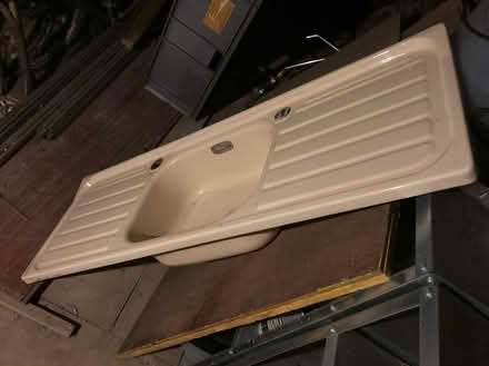 Photo of free Cream '50s vintage enamel sink and drainer unit (Hastings TN35) #1
