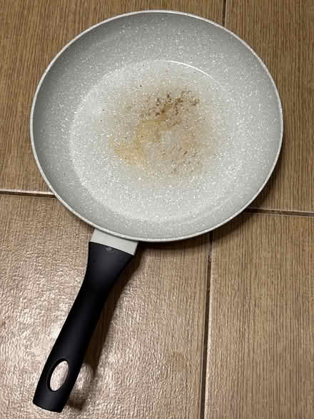 Photo of free Large wok & 2 pans (Liverpool L16) #3