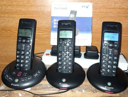 Photo of free BT landline 3 set with answerphone (Llanddulas LL22) #2