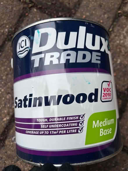 Photo of free tin of turquoise interior wood/metal paint (Sydenham SE26) #3