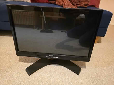 Photo of free PC touchscreen Monitor 21.5" FHD (Stroud) #1