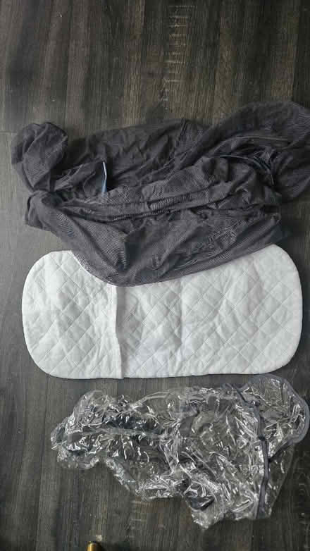 Photo of free Uppababy vista pram (Bilston WV14) #4