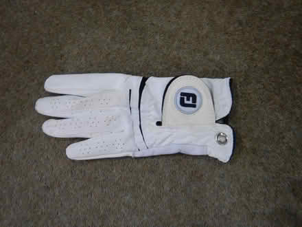 Photo of free Ladies Golf glove FJ size LM (Horndean PO8) #1