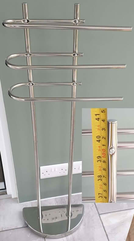Photo of free Free-Standing-Towel-Rail (Bracebridge Heath LN4) #2