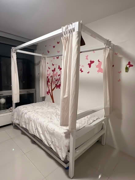 Photo of free Room & Board White Canopy bed (Lincoln Park) #2