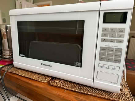 Photo of free Microwave oven (Herefordshire HR4) #1