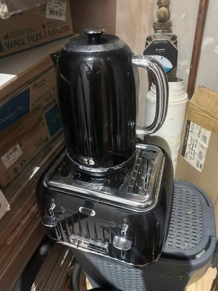 Photo of free Kettle + 4 toaster (Se6 2ha) #1