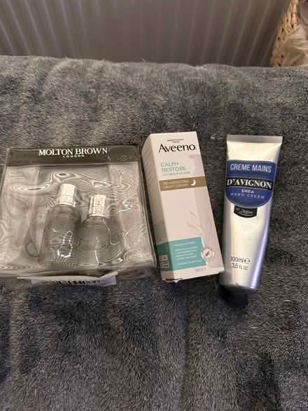 Photo of free Cosmetics (RG30, Reading West) #1