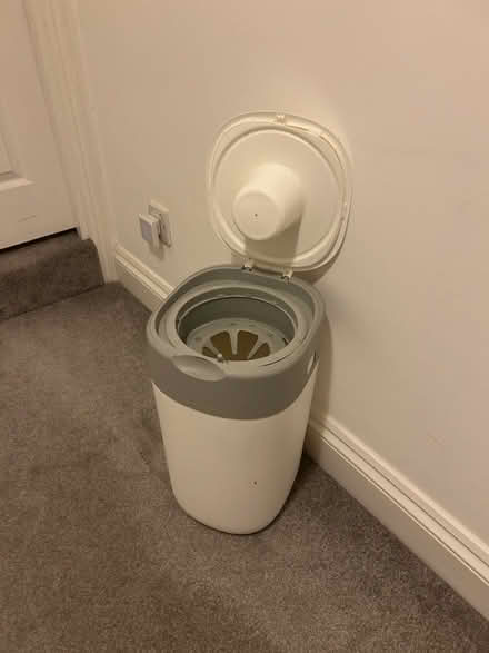 Photo of free Tommie Tippy Nappy Bin (Watts Lane, Teddington) #4