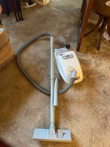 Photo of free Vacuum cleaner (Oswestry SY11) #1