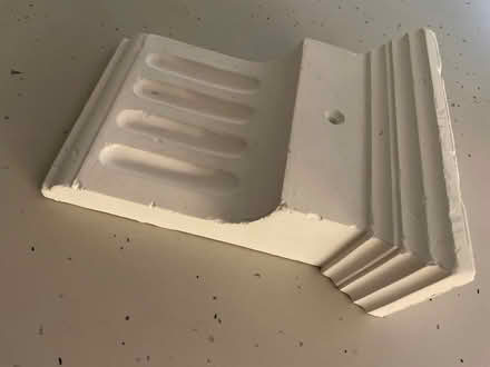 Photo of free Fluted plaster corbel (Penn HP10) #2